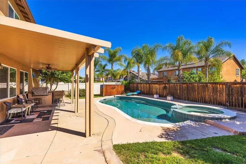 31578 Waterfall Way, Murrieta