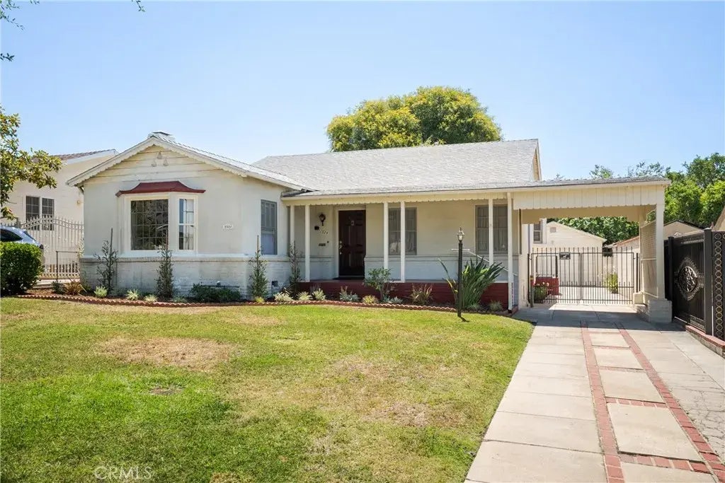 1324 Thompson Avenue, Glendale