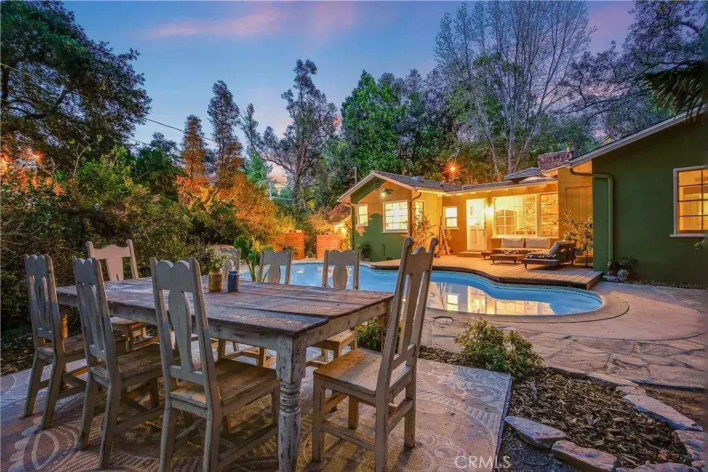 4295 Canoga Avenue, Woodland Hills