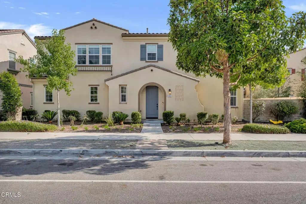 260 Townsite Promenade, Camarillo