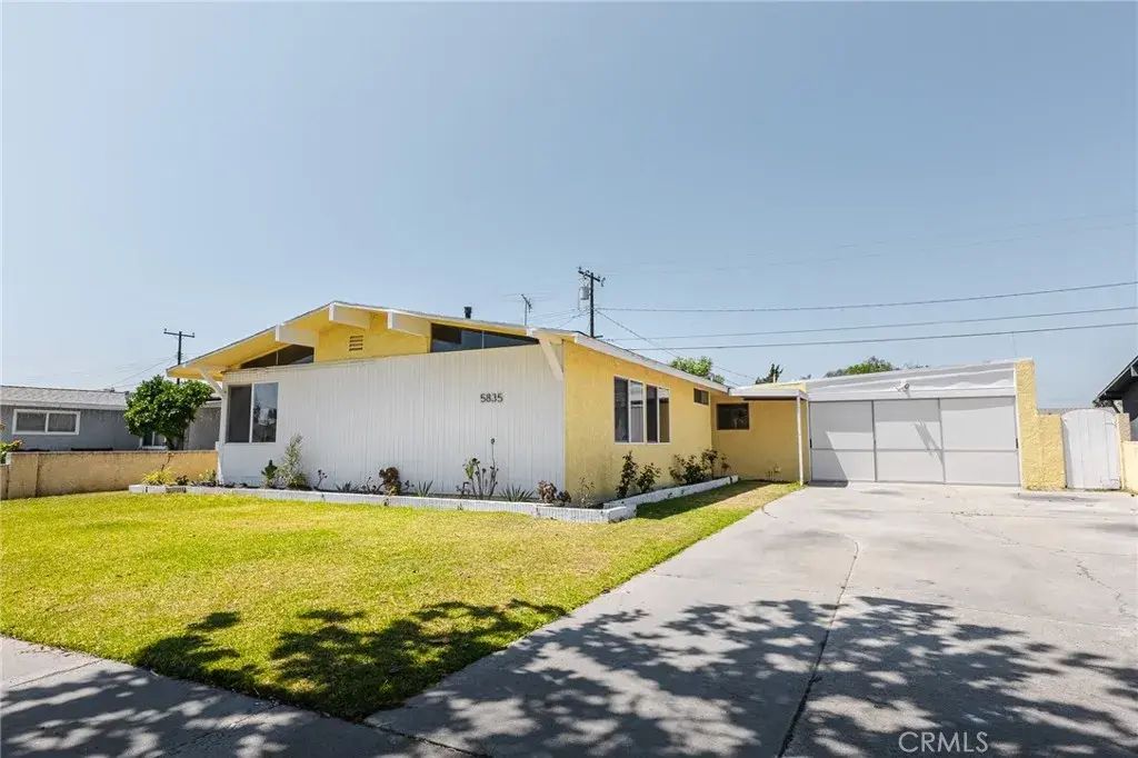 5835 Los Santos Way, Buena Park