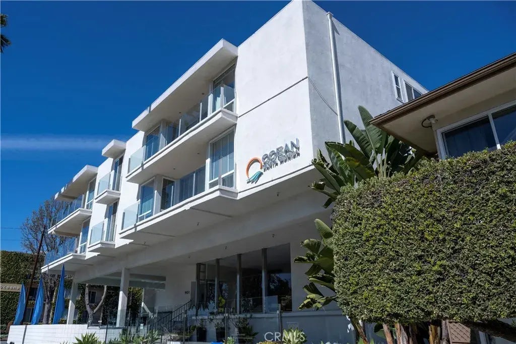 901 Ocean Avenue, Santa Monica
