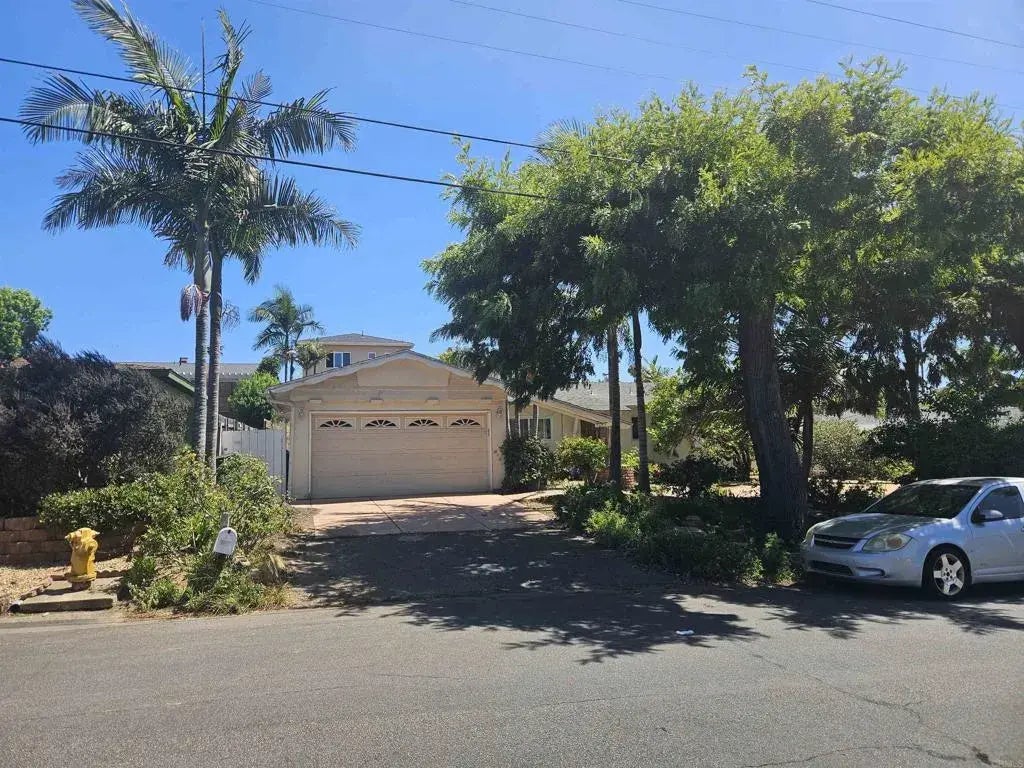 733 Cathy, Cardiff By The Sea