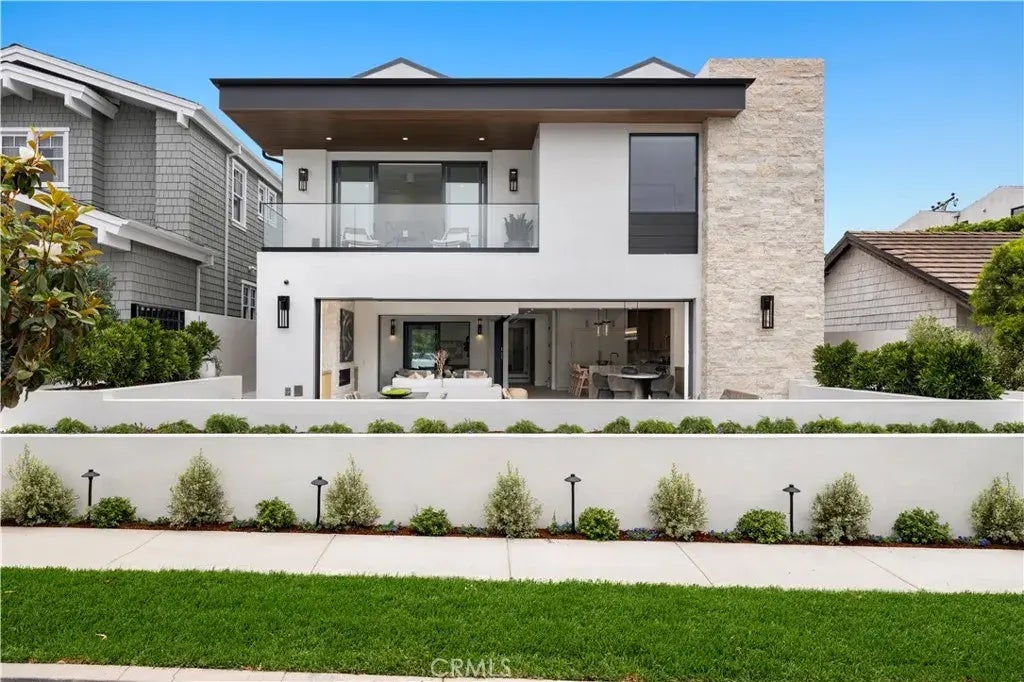 516 Larkspur Avenue, Corona Del Mar