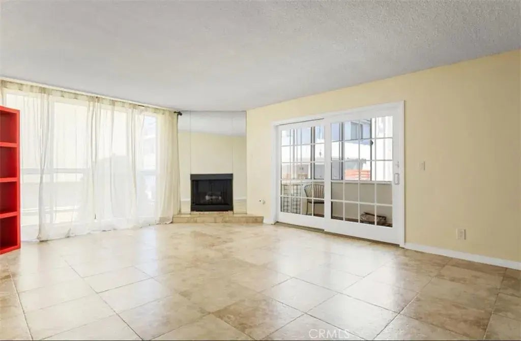 1127 10th Street 104, Santa Monica