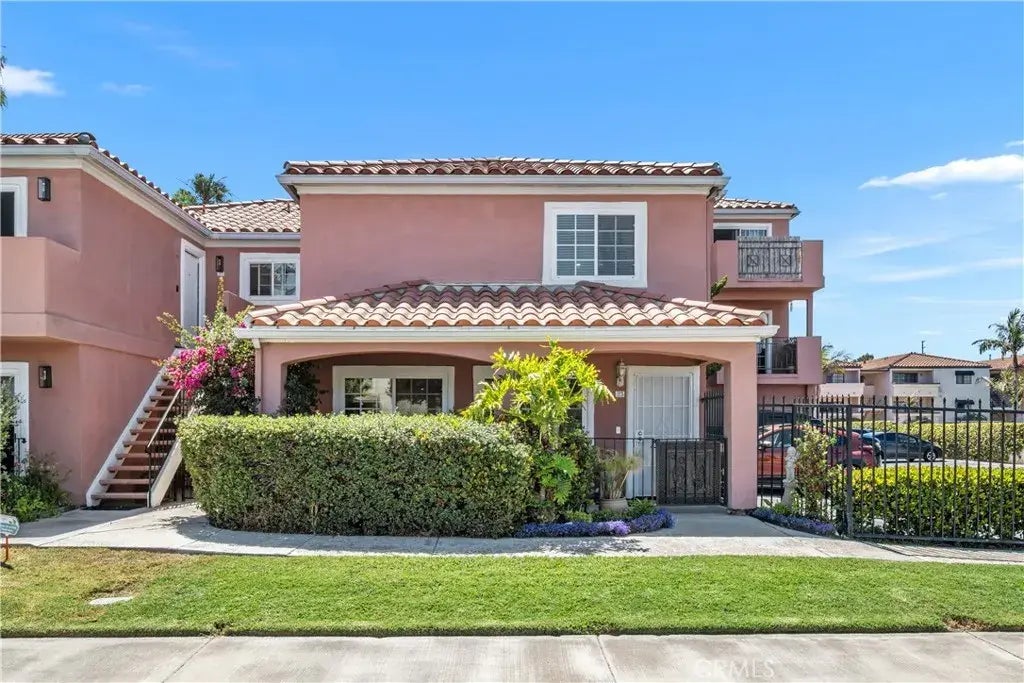 409 Utica Avenue C23, Huntington Beach