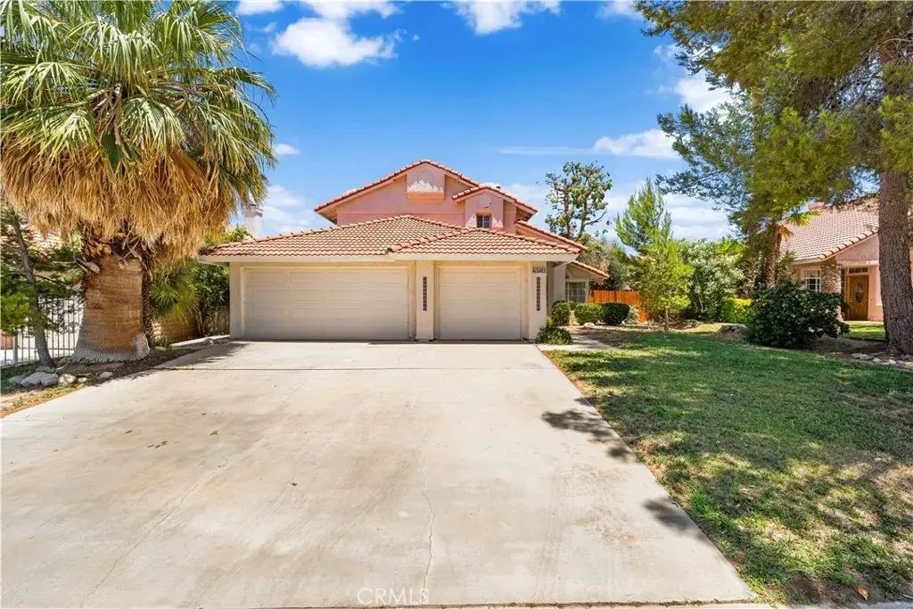 39524 Hawthorne Street, Palmdale