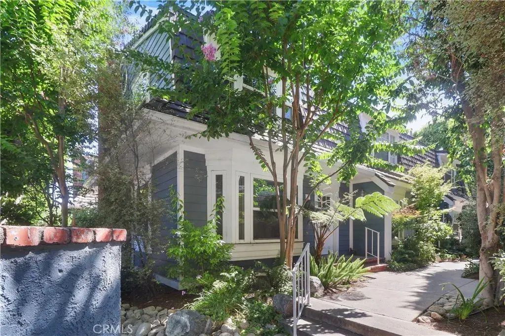 259 N Holliston Avenue 1, Pasadena