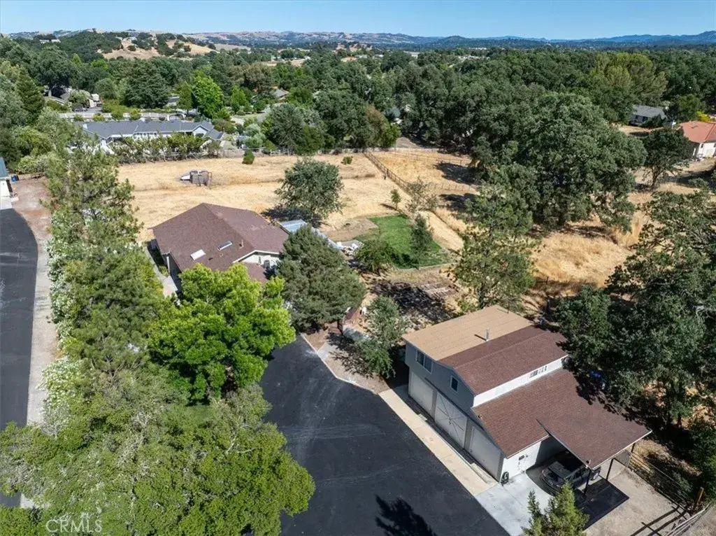 553 Well Road, Templeton