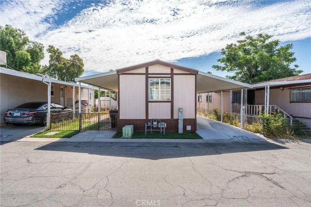 17225 Valley 59, Fontana