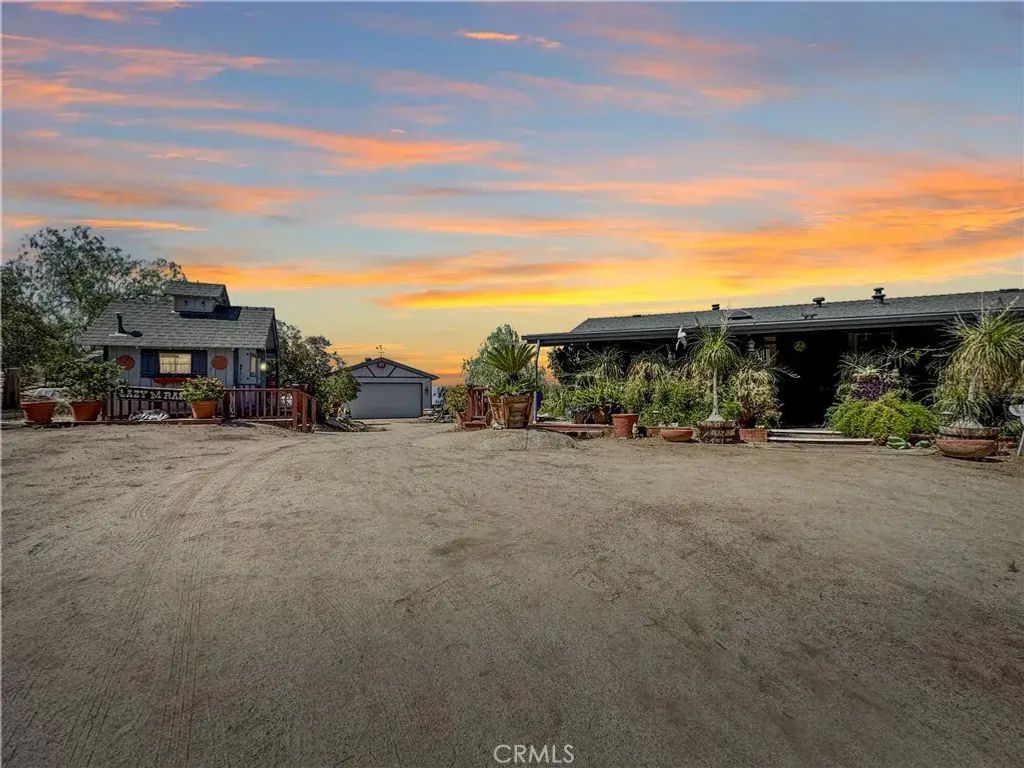 43175 Osage Road, Hemet