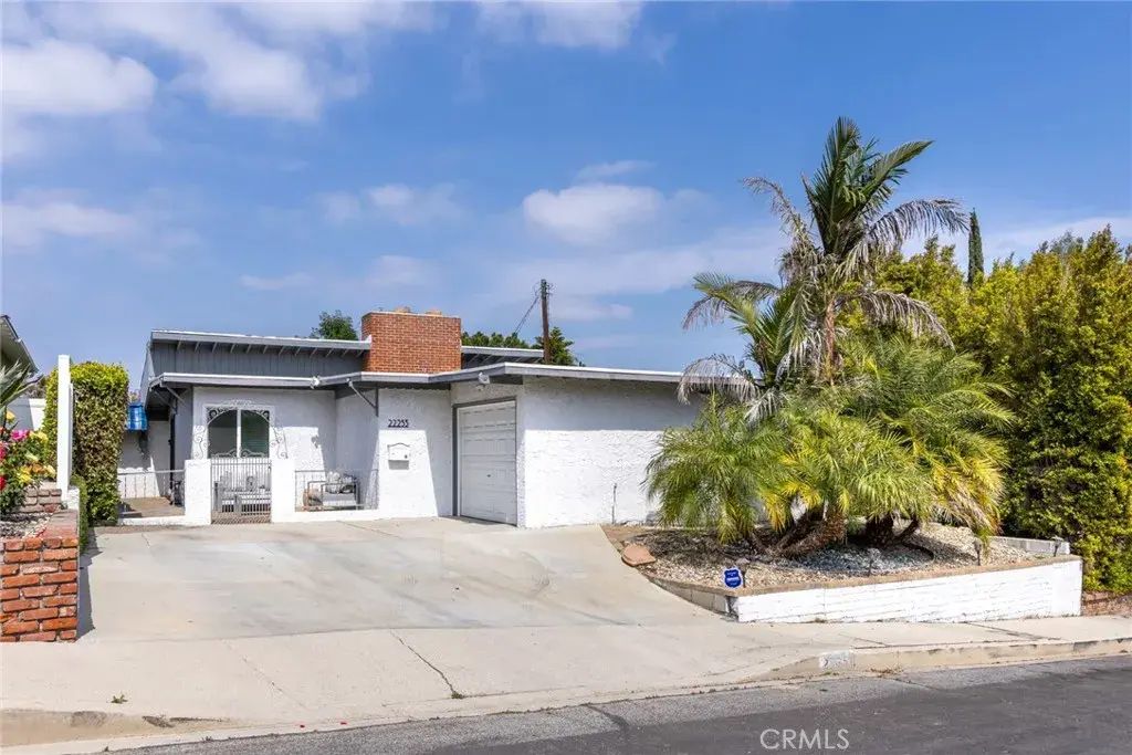 22253 Del Valle Street, Woodland Hills