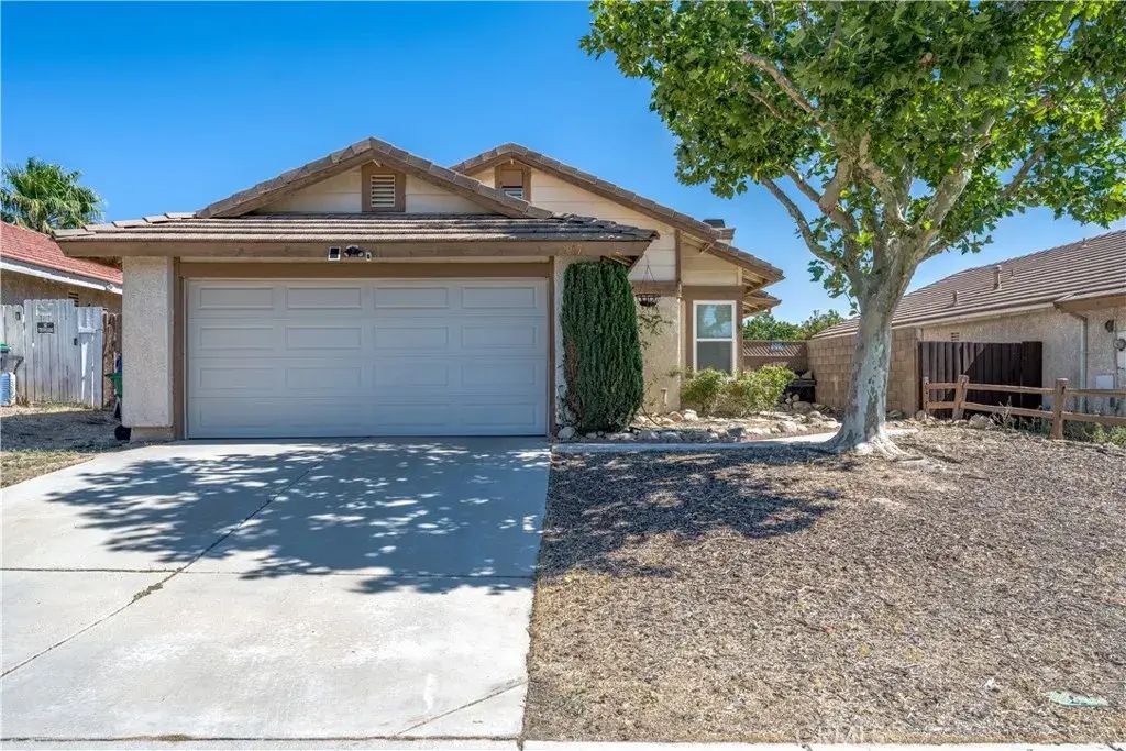 2917 Fairfield Avenue, Palmdale