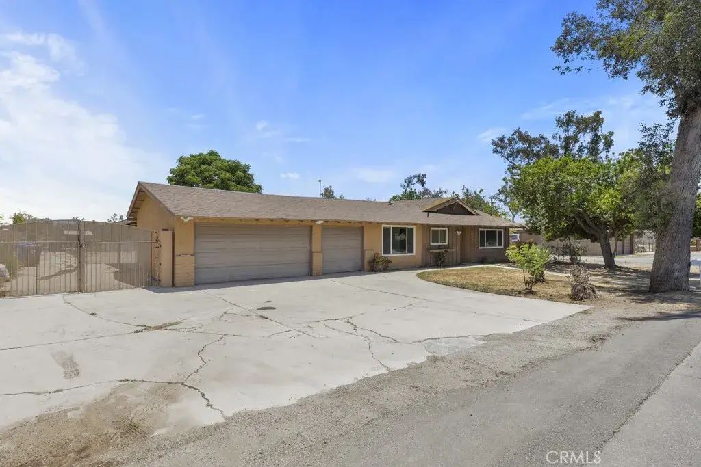 5956 Marlatt Street, Jurupa Valley
