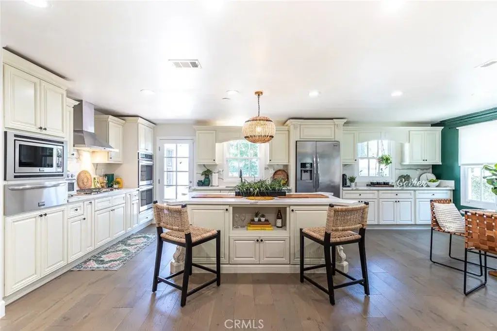 3720 Gardenia Avenue, Long Beach