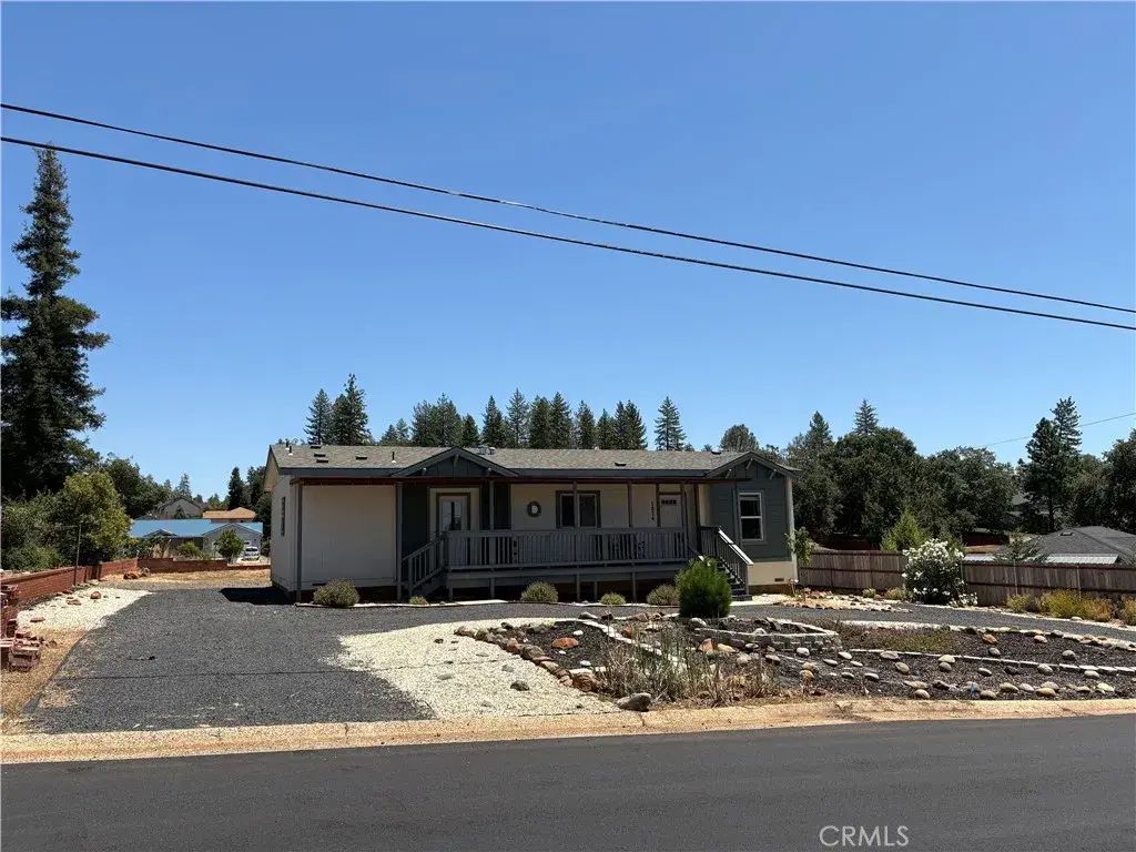 5874 Crestmoor Drive, Paradise