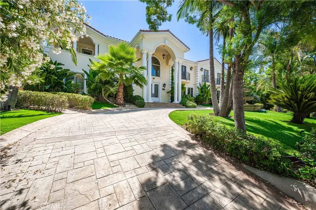 5108 Otis Avenue, Tarzana