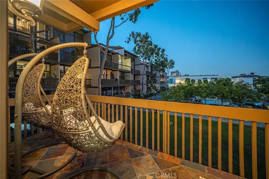 7339 Marina Pacifica Drive North, Long Beach