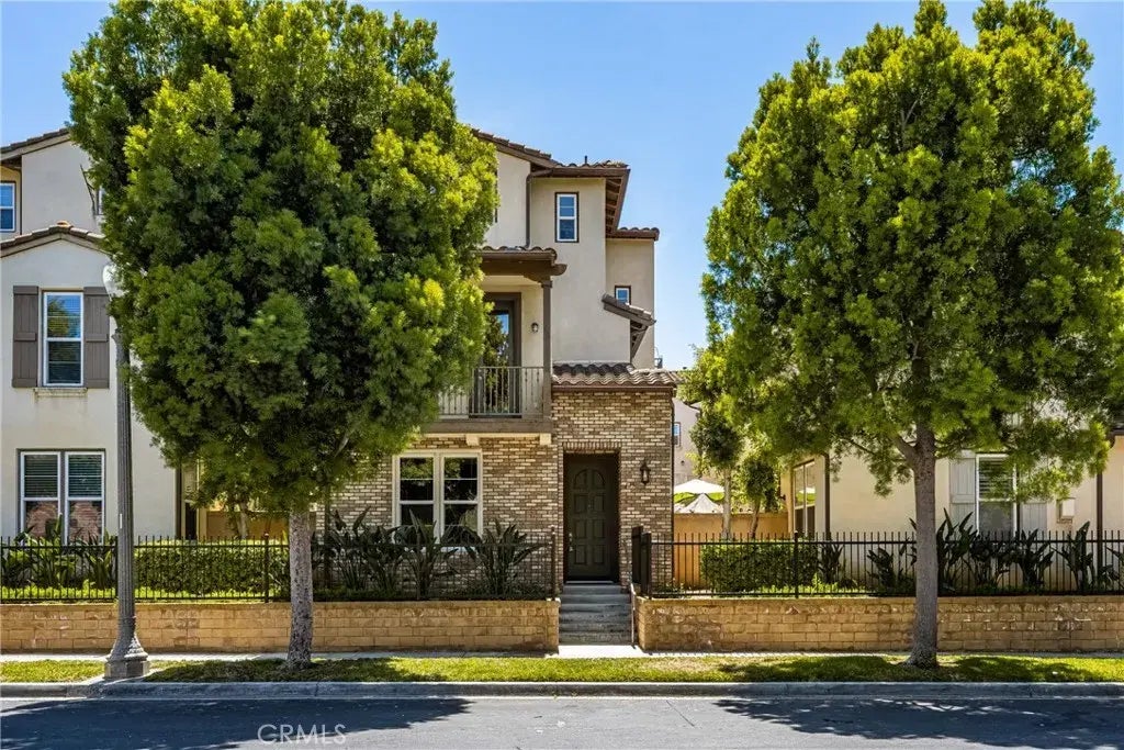 125 Tall Oak, Irvine