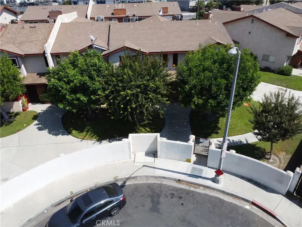 8117 Norwalk Boulevard 16, Whittier