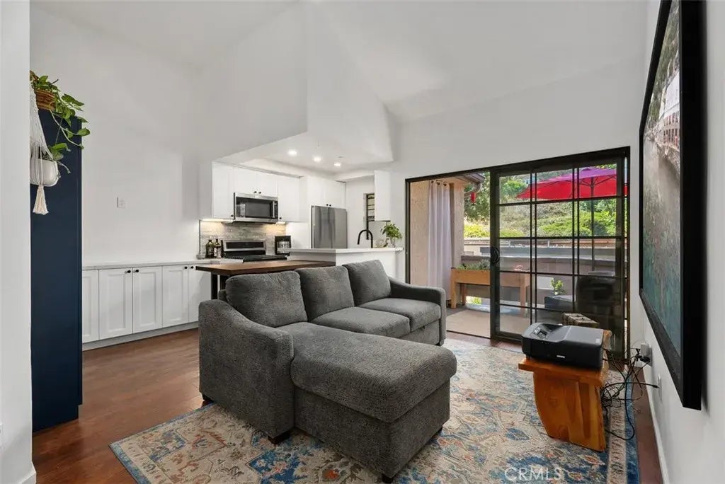 1046 Calle Del Cerro 408, San Clemente