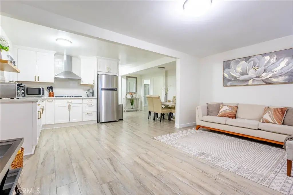 3720 S St Andrews Place, Los Angeles