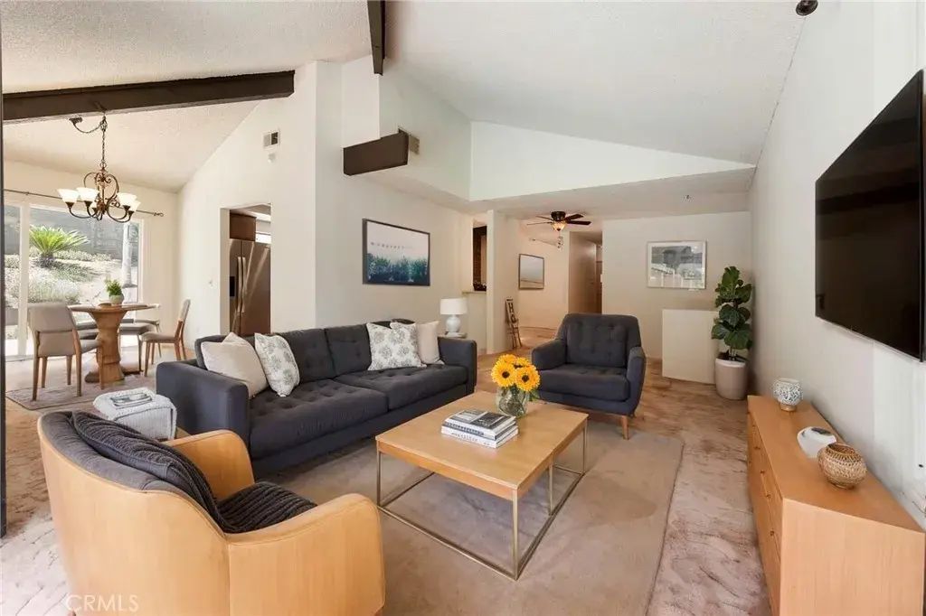6157 Hillary Court, Riverside