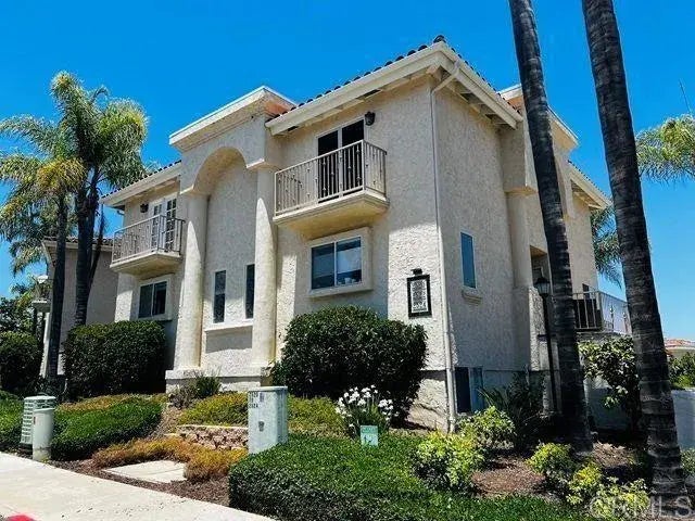 2520 Navarra Drive E, Carlsbad