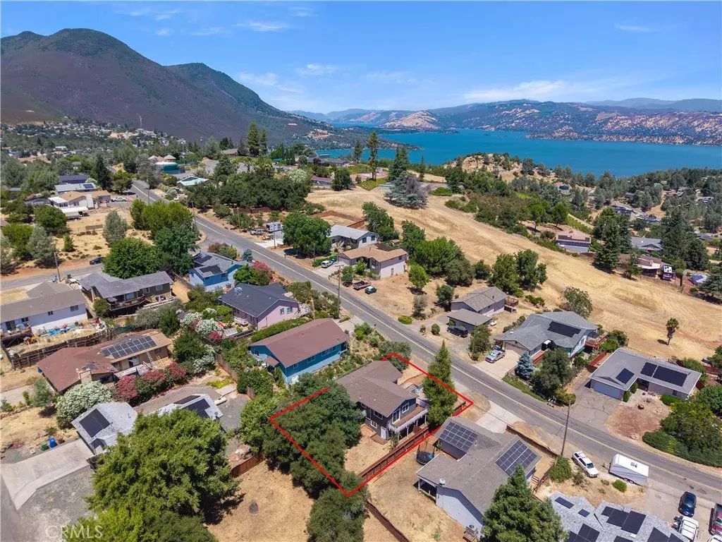 10325 Fairway Drive, Kelseyville