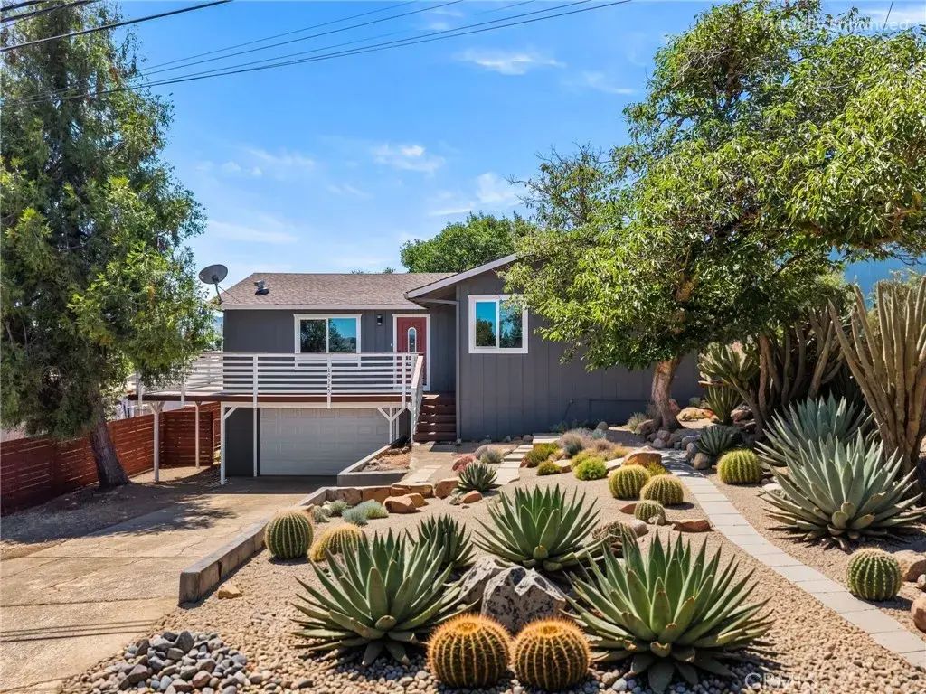10325 Fairway Drive, Kelseyville
