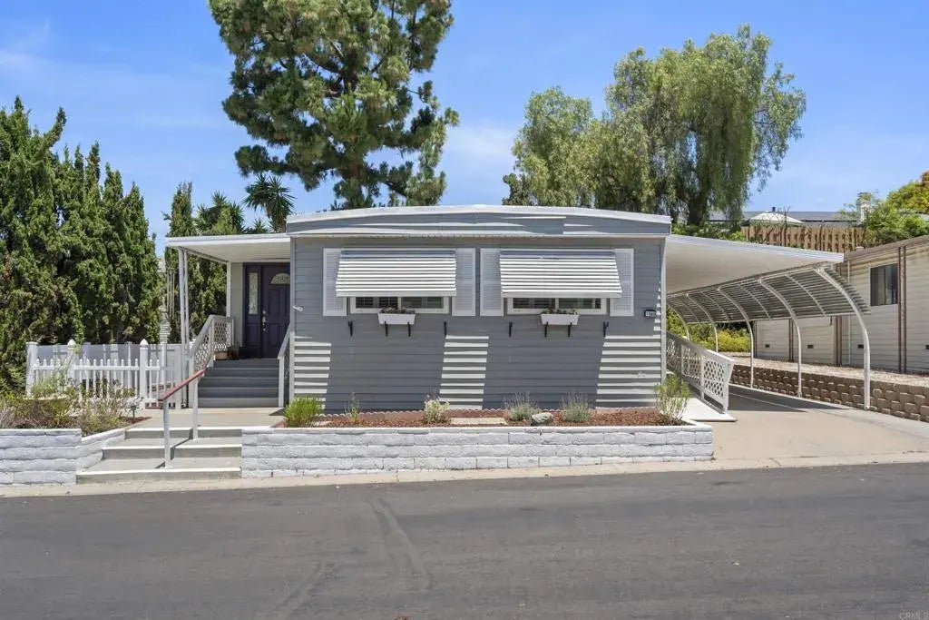 1925 Otay Lakes 140, Chula Vista