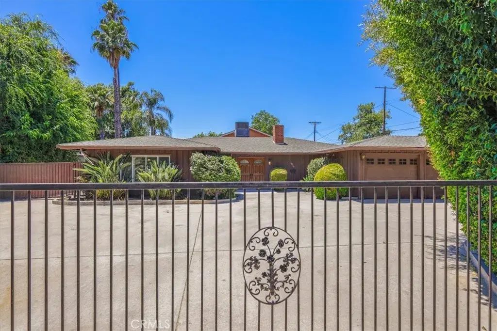 6255 Matilija Avenue, Valley Glen