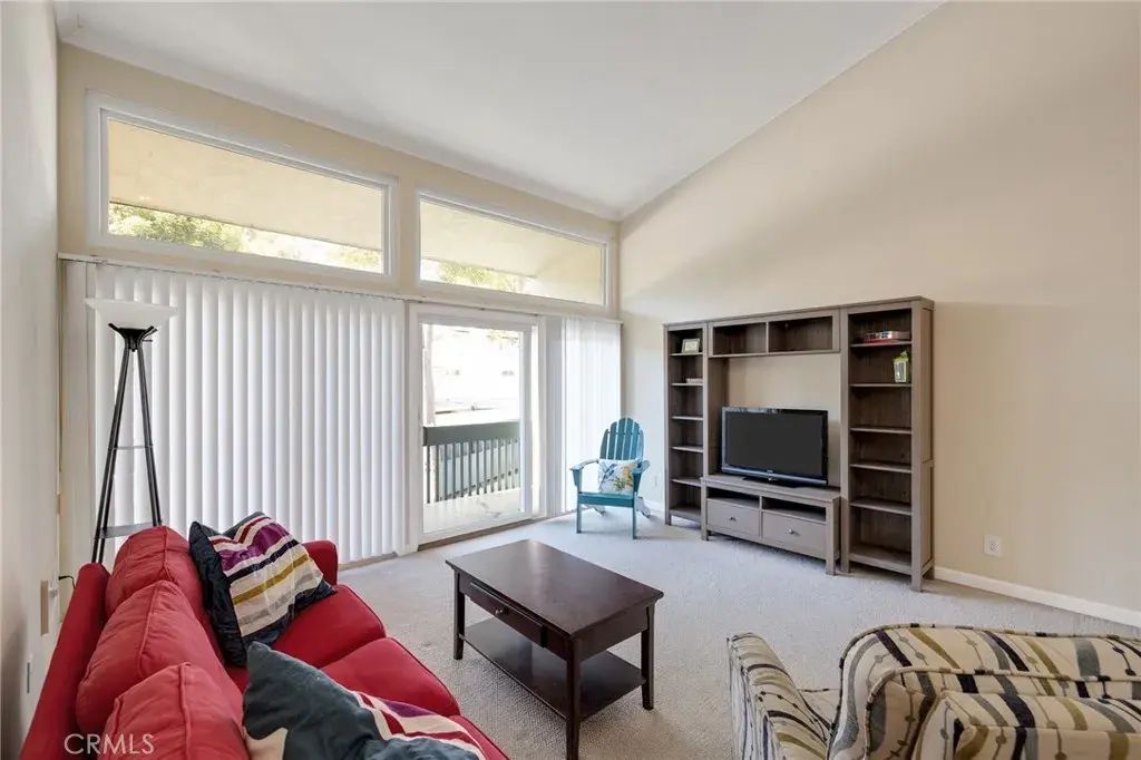 603 S Prospect Avenue 305, Redondo Beach