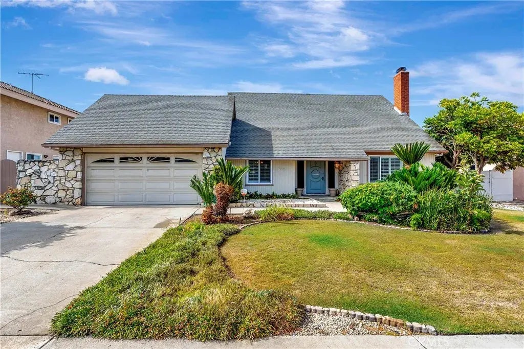 1318 Sao Paulo Avenue, Placentia