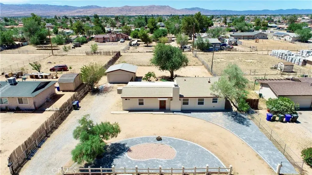 21845 Fox Avenue, Apple Valley