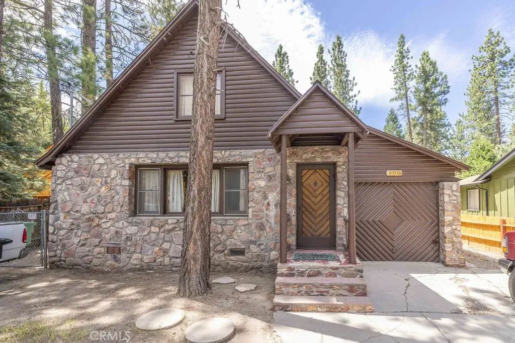 1008 Sugarloaf Boulevard, Big Bear