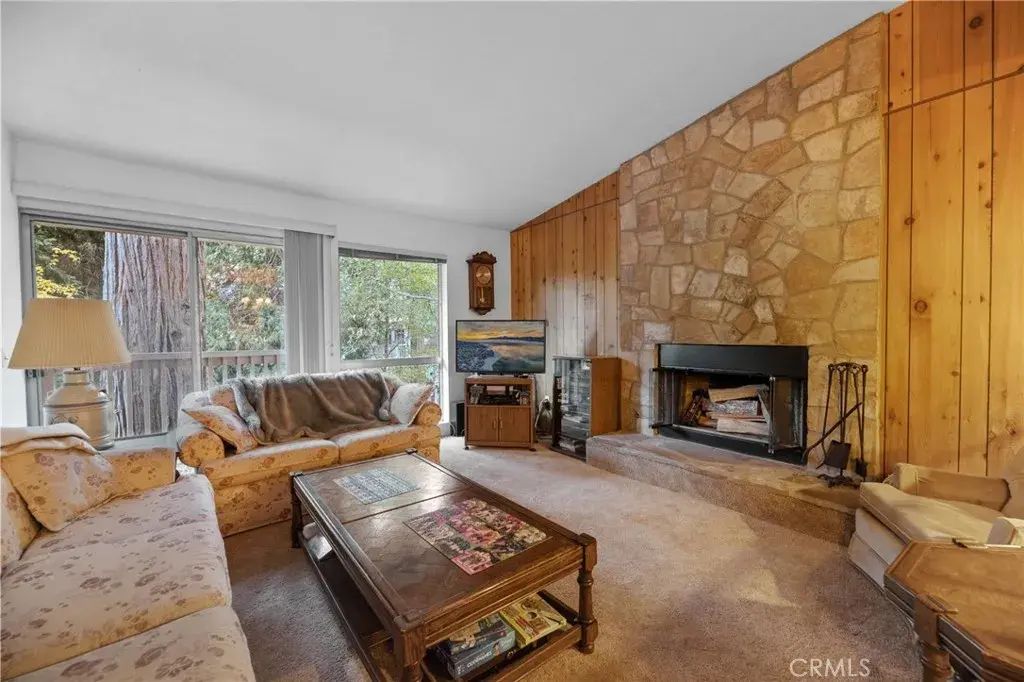 103 Rockledge Lane, Lake Arrowhead
