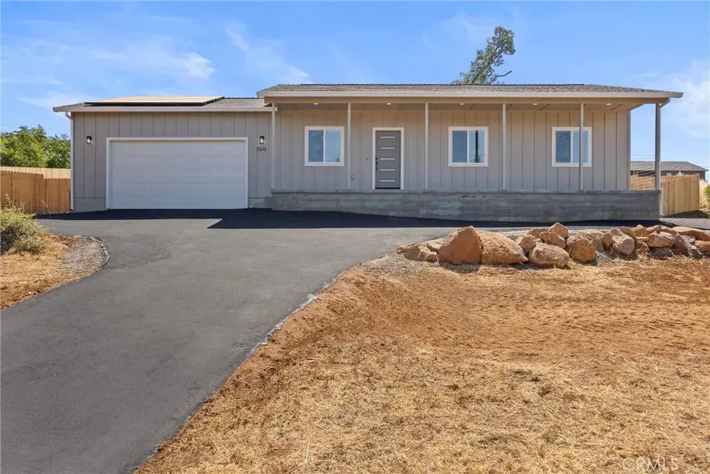 5616 Glen Way, Paradise