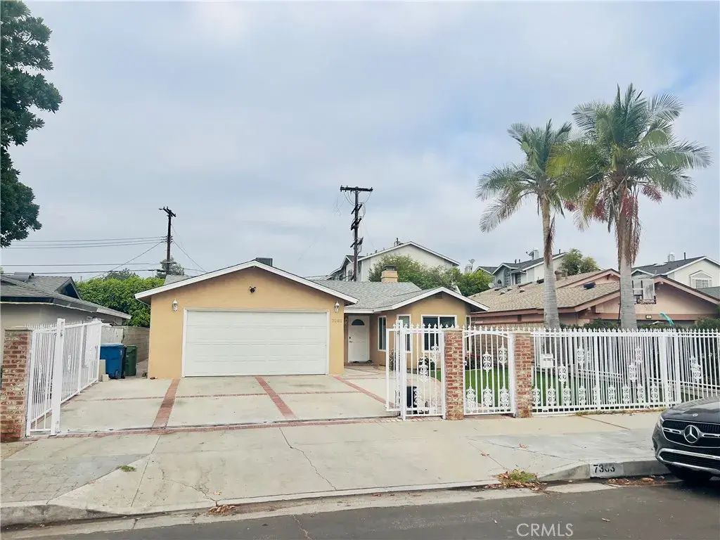 7363 Bothwell Road, Reseda