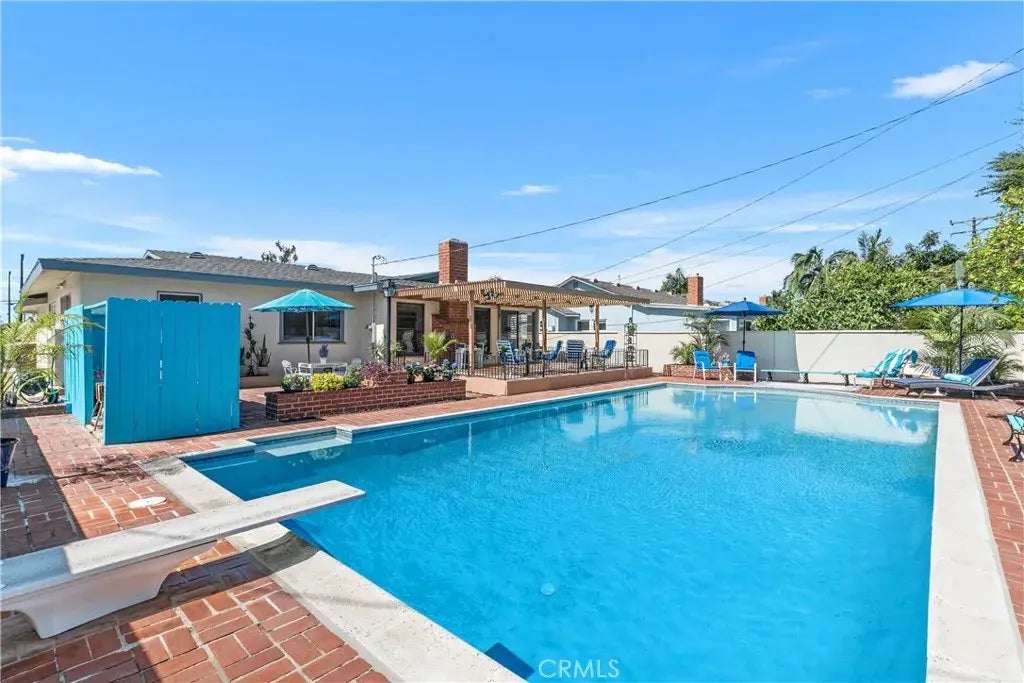 1327 E Kenwood Avenue, Anaheim