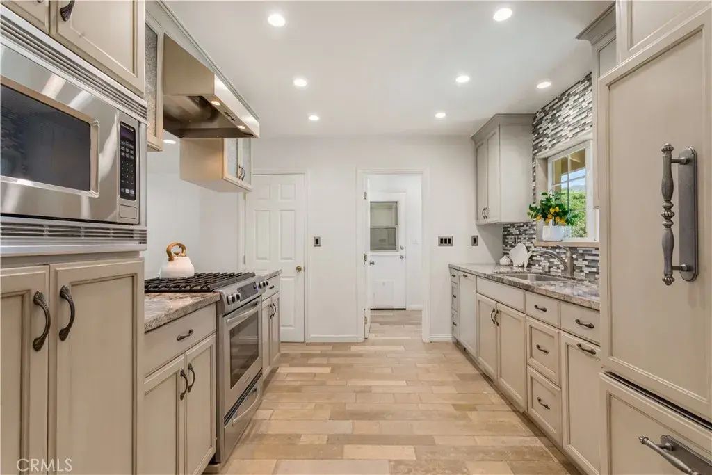 13493 Fellows Avenue, Sylmar