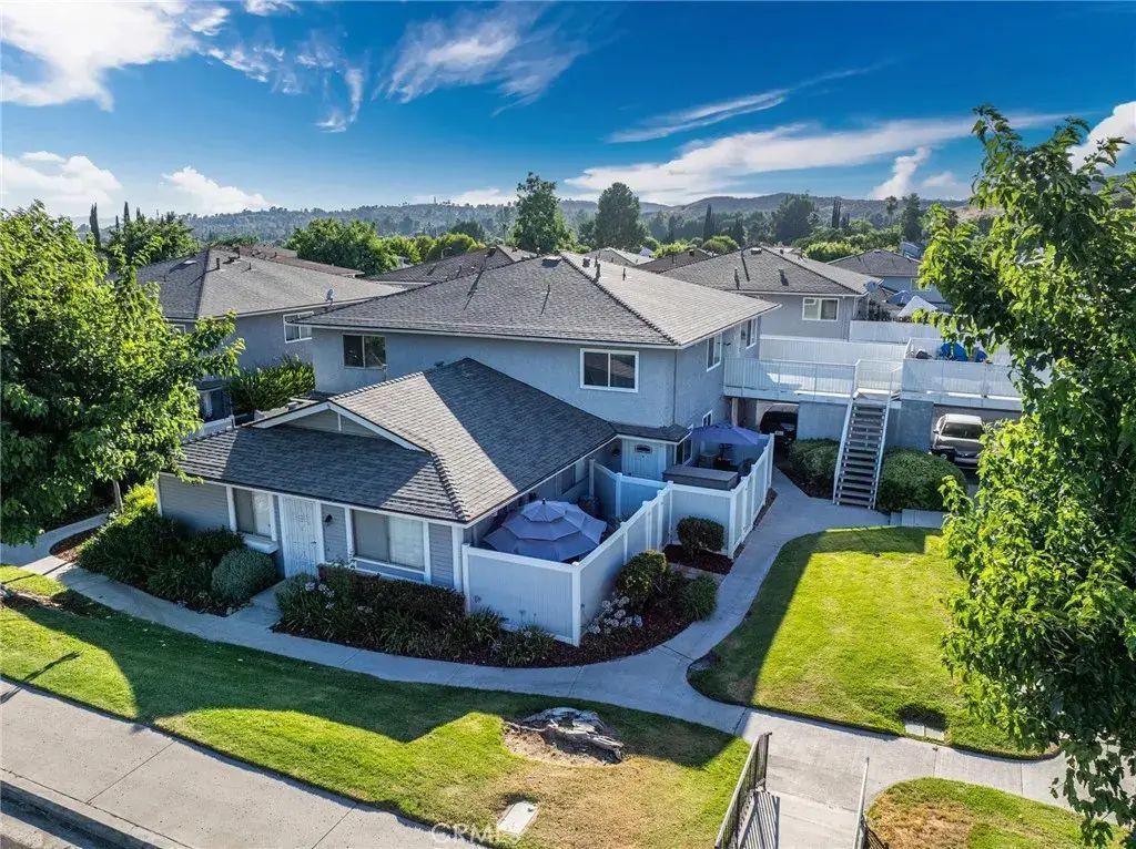 28023 Robin Avenue, Saugus