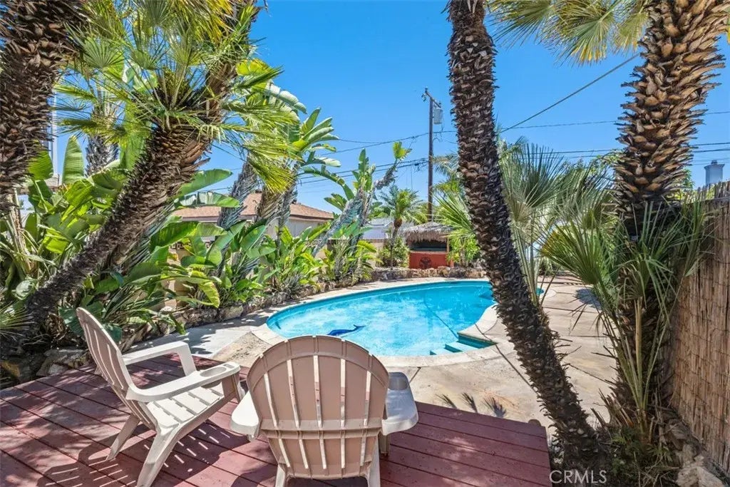 4728 Pepperwood Avenue, Long Beach