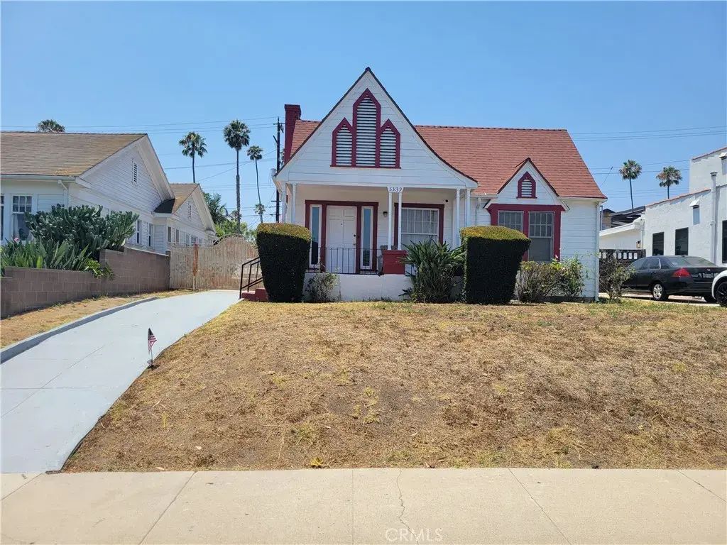 5339 Hillcrest Drive, Los Angeles