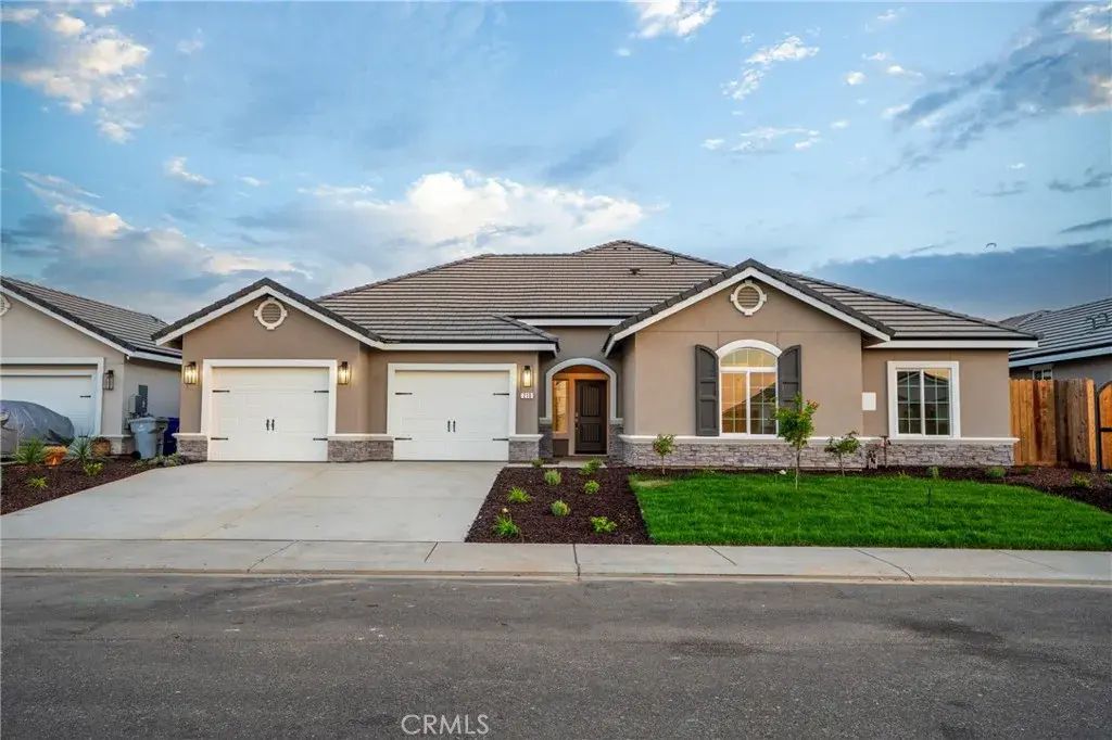 210 Kelly Court, Atwater