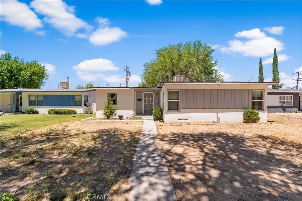 1411 W Ivesbrook Street, Lancaster