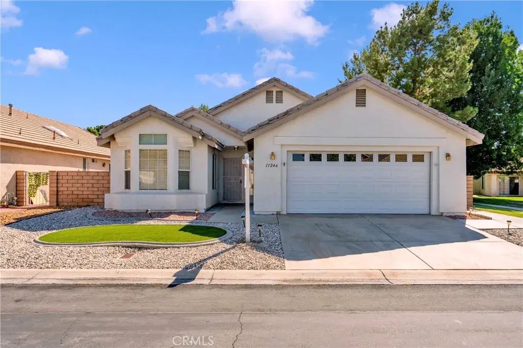 11246 Pleasant Hills Drive, Apple Valley