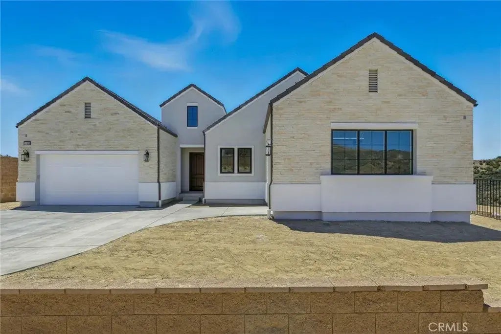 11919 Red Hawk Lane, Porter Ranch