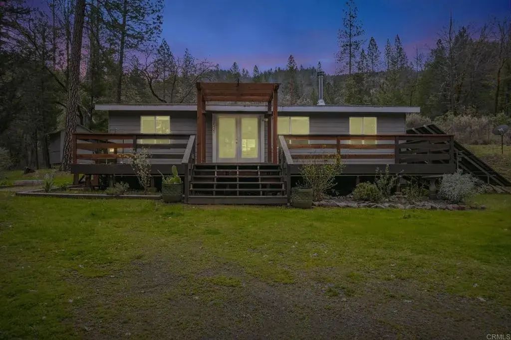 17521 Eel River Road, Potter Valley