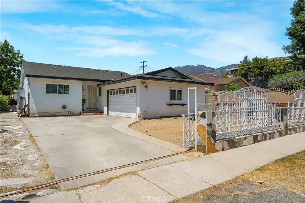 13451 Beaver Street, Sylmar